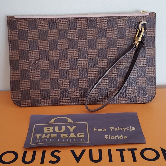 Louis Vuitton Handbags - Louis Vuitton Neverfull MM GM pouch